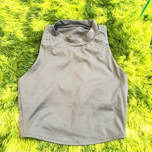 Gray Crop Tank Top with Sleeveless Design - Picture 1 of 2